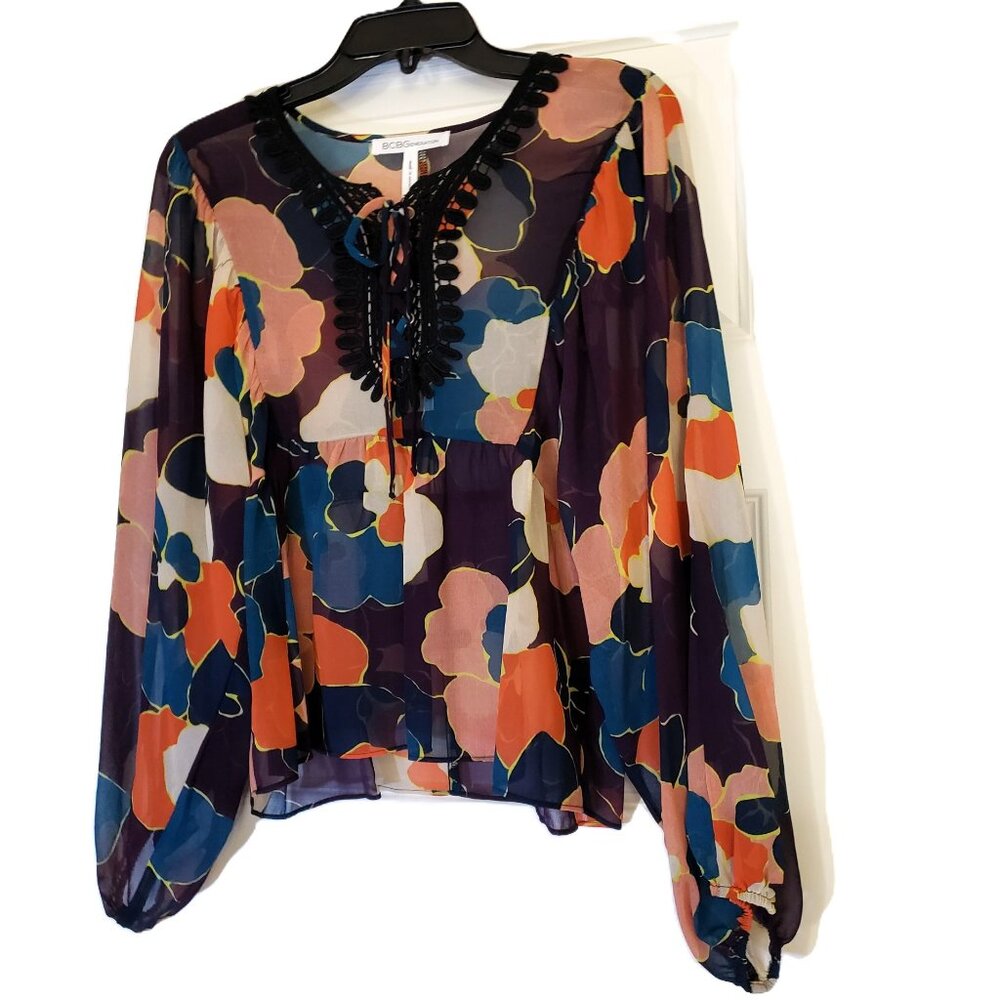 NWT 22-inch Long Lace-Up Multi-Colored Blouse - Med